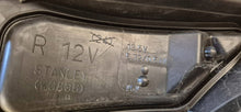 Laden Sie das Bild in den Galerie-Viewer, Frontscheinwerfer Toyota Rav 4 IV 85967-45010 Xenon Rechts Headlight SCH4409749450yg