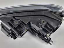 Laden Sie das Bild in den Galerie-Viewer, Frontscheinwerfer Seat Alhambra 7N5941752 Xenon Rechts Scheinwerfer Headlight