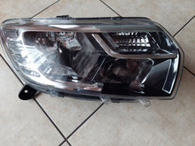 Load image into Gallery viewer, Frontscheinwerfer Dacia Logan Sandero II 260108435R LED Rechts Headlight