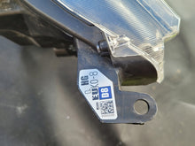 Load image into Gallery viewer, Frontscheinwerfer Toyota Yaris Full LED Links Scheinwerfer Headlight SCH8447545689iy