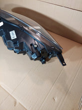 Laden Sie das Bild in den Galerie-Viewer, Frontscheinwerfer Ford Kuga LV4B-13E016-AH Full LED Rechts Headlight SCH9993275888dp
