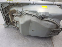 Laden Sie das Bild in den Galerie-Viewer, Frontscheinwerfer Mercedes-Benz W123 1305620201 Rechts Scheinwerfer Headlight SCH7378049901gl
