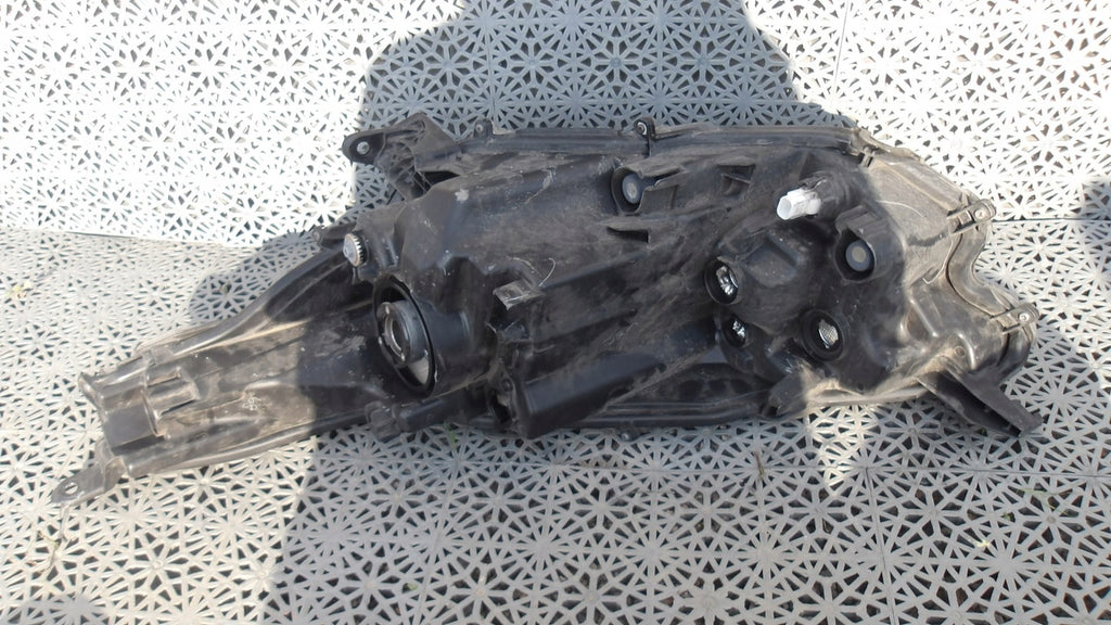 Frontscheinwerfer Toyota Yaris Rechts Scheinwerfer Headlight SCH3630454156dg