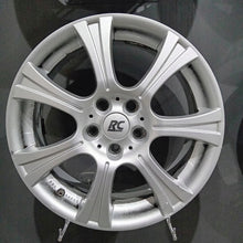 Laden Sie das Bild in den Galerie-Viewer, 4x Alufelge 17 Zoll 7.0" 5x112 37ET KBA46705 Audi B8 Rim Wheel FEL5693686919gs