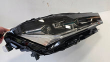 Laden Sie das Bild in den Galerie-Viewer, Frontscheinwerfer Skoda Superb I 3P1941016B Rechts Scheinwerfer Headlight SCH3635563086jo