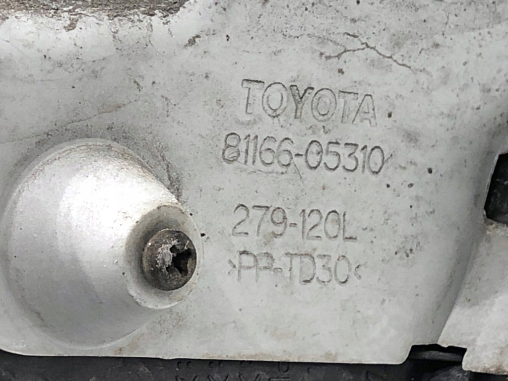 Frontscheinwerfer Toyota Avensis 81166-05310 Links Scheinwerfer Headlight SCH8464861949nv