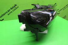 Load image into Gallery viewer, Frontscheinwerfer Dacia Duster 260107725R LED Rechts Scheinwerfer Headlight SCH1704493826ne