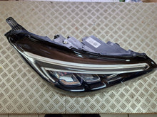 Laden Sie das Bild in den Galerie-Viewer, Frontscheinwerfer Opel Crossland X 462161423 39153432 Full LED Rechts Headlight SCH6081620760om