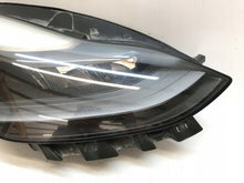 Laden Sie das Bild in den Galerie-Viewer, Frontscheinwerfer Tesla Model 3 1110796-00-D Full LED Rechts oder Links