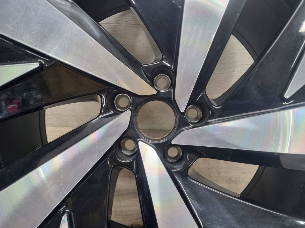 1x Alufelge 20 Zoll 9.0" 5x112 42ET Glanz Silber 11A601025H VW Id.4 Rim Wheel FEL8747485641bq