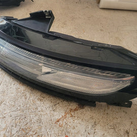 Frontscheinwerfer Jeep Cherokee 68157105AL 130732948901 Links Headlight SCH1472139787gg