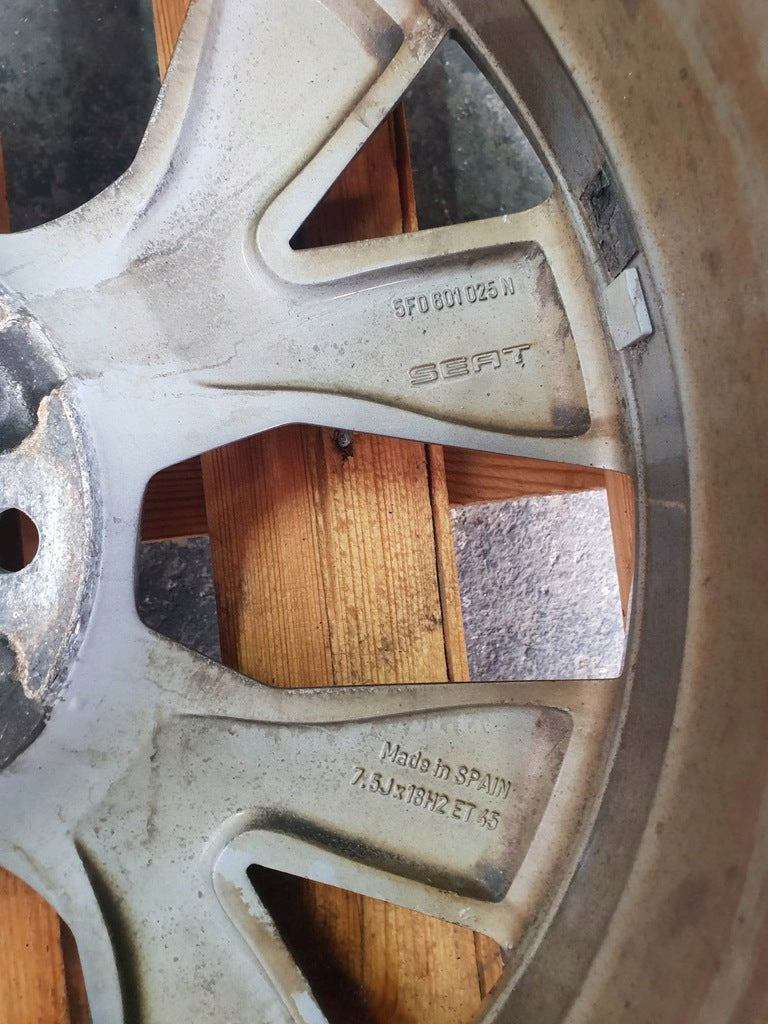 1x Alufelge 18 Zoll 7.5" 5x112 45ET Glanz Silber 5F0601025N Mg Leon Rim Wheel FEL2686688180sh