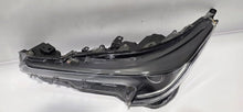 Laden Sie das Bild in den Galerie-Viewer, Frontscheinwerfer Toyota Corolla 81150-02S80 LED Links Scheinwerfer Headlight SCH1384204604zv