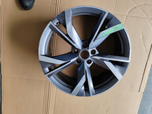 Laden Sie das Bild in den Galerie-Viewer, 1x Alufelge 20 Zoll 8.0" 5x112 45ET Glanz Schwarz 5LA601025D Skoda Enyaq FEL4147432848vb