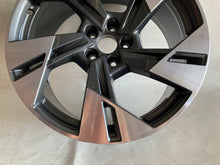 Load image into Gallery viewer, 1x Alufelge 20 Zoll 9.0" 5x112 38ET Glanz Graphit 4KE601025AA Audi E-Tron Mg FEL2300430630er