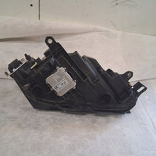 Laden Sie das Bild in den Galerie-Viewer, Frontscheinwerfer Skoda Superb I 3P1941015 LED Links Scheinwerfer Headlight SCH8664220928dv