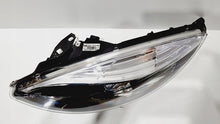 Load image into Gallery viewer, Frontscheinwerfer Renault Scenic 260605628R Links Scheinwerfer Headlight