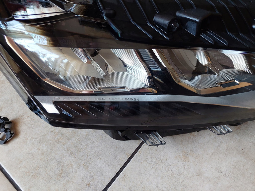Frontscheinwerfer Peugeot 308 III 9851673580 Full LED Rechts Headlight SCH9367932739jr