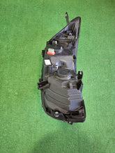 Laden Sie das Bild in den Galerie-Viewer, Frontscheinwerfer Iveco Daily IV 05802476874 Links Scheinwerfer Headlight SCH2079385152je