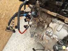 Laden Sie das Bild in den Galerie-Viewer, Motor BMW F40 B38115A 1.5 Benzin Engine Komplett