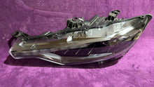 Laden Sie das Bild in den Galerie-Viewer, Frontscheinwerfer Maserati Levante 06701595370 LED Links Scheinwerfer Headlight SCH3920301102qe