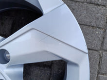 Load image into Gallery viewer, 1x Alufelge 17 Zoll 7.0" 5x114.3 35ET Glanz Schwarz KBA52937 Nissan Juke FEL4963171712fn