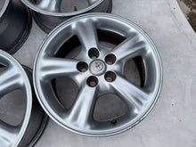 Load image into Gallery viewer, 4x Alufelge 15 Zoll 6.0" 5x100 39ET Toyota Rim Wheel FEL4324666437mr