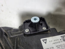 Laden Sie das Bild in den Galerie-Viewer, Frontscheinwerfer Mercedes-Benz Cla A1189068400 Rechts Scheinwerfer Headlight SCH7307174681le