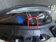 Laden Sie das Bild in den Galerie-Viewer, Frontscheinwerfer Mercedes-Benz W206 A2069063003 LED Rechts Headlight SCH7118709999la