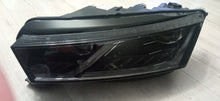 Laden Sie das Bild in den Galerie-Viewer, Frontscheinwerfer Skoda Octavia 5E4941015 LED Links Scheinwerfer Headlight SCH1625296747zn