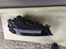 Laden Sie das Bild in den Galerie-Viewer, Frontscheinwerfer VW Golf Sportsvan I 517941034B Rechts Scheinwerfer Headlight SCH5925377524cb