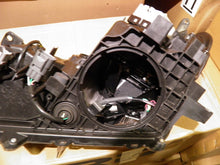 Laden Sie das Bild in den Galerie-Viewer, Frontscheinwerfer Toyota 81145-42680 LED Rechts Scheinwerfer Headlight SCH2404204939mh