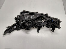 Laden Sie das Bild in den Galerie-Viewer, Frontscheinwerfer Toyota Corolla 81130-02T31-00 Rechts Scheinwerfer Headlight SCH1960140157fm