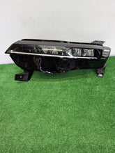 Laden Sie das Bild in den Galerie-Viewer, Frontscheinwerfer Renault Megane E-Tech 260607213R LED Links Headlight SCH3071003944sj