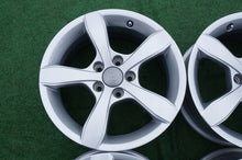 Laden Sie das Bild in den Galerie-Viewer, 4x Alufelge 15 Zoll 6.0" 5x100 29ET Glanz Silber 8X0071495 Audi A1 Rim Wheel FEL4622761692vr