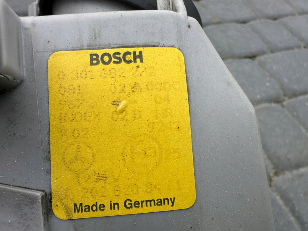 Frontscheinwerfer Mercedes-Benz W202 A2028203361 Xenon Ein Satz Headlight SCH8589392981eb