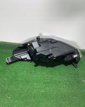Laden Sie das Bild in den Galerie-Viewer, Frontscheinwerfer Ford Fiesta I H1BB-13W029 Rechts Scheinwerfer Headlight SCH4922041435ws