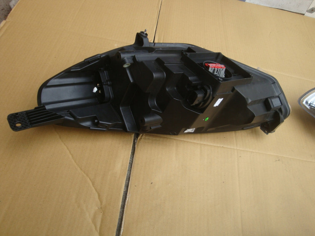 Frontscheinwerfer Ford Fiesta Full LED Ein Stück (Rechts oder Links) Headlight SCH3052776844au