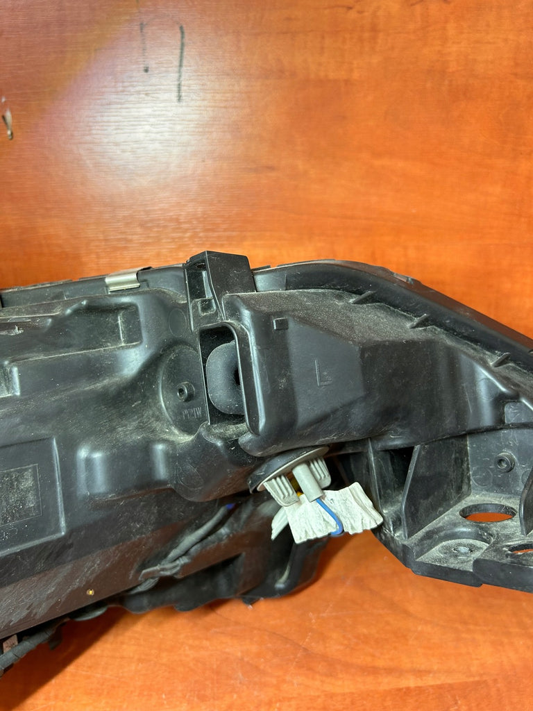 Frontscheinwerfer Mitsubishi L III Outlander 4BX19-8301D3-31 LED Links Headlight