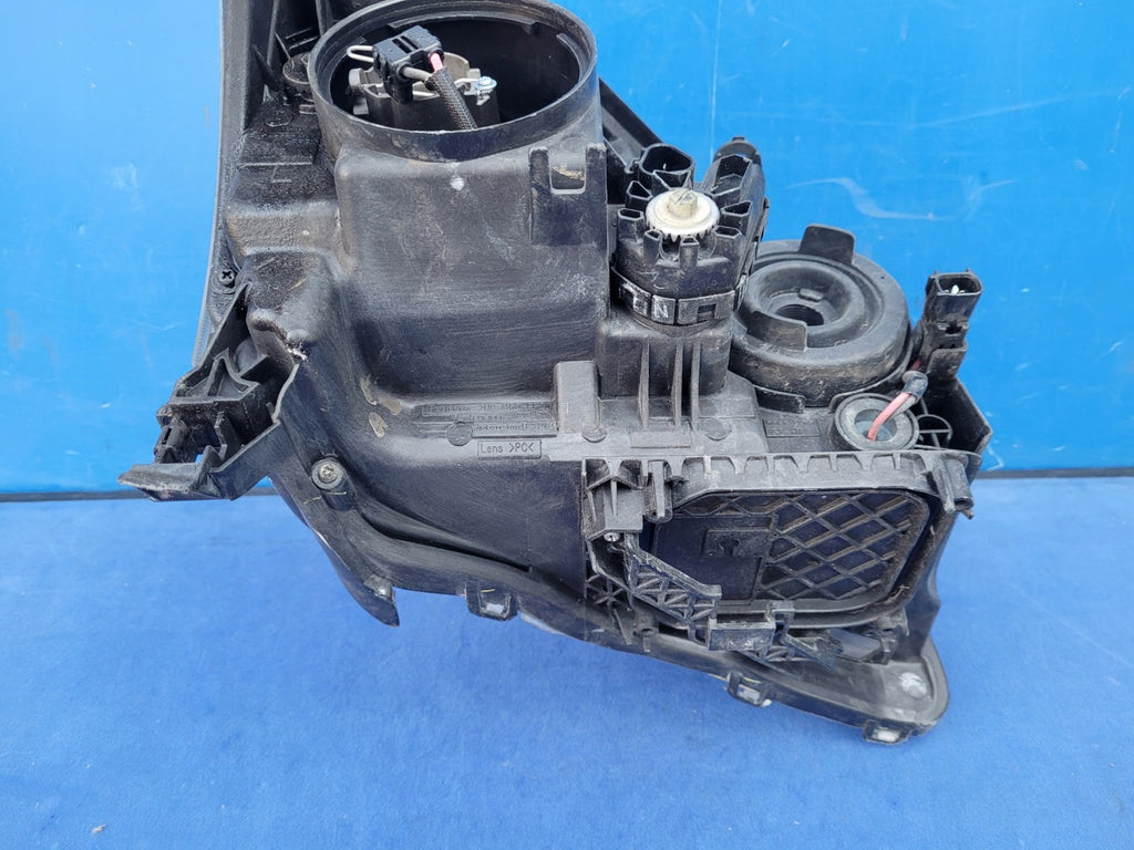Frontscheinwerfer Toyota Avensis Links Scheinwerfer Headlight SCH2893995561wo