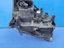 Laden Sie das Bild in den Galerie-Viewer, Frontscheinwerfer Toyota Avensis Links Scheinwerfer Headlight SCH2893995561wo