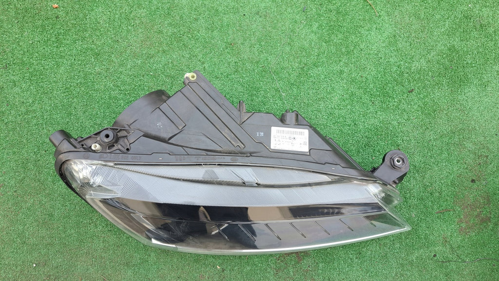 Frontscheinwerfer Skoda Superb III 3V1941016A Xenon Rechts Headlight