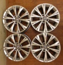 Load image into Gallery viewer, 4x Alufelge 17 Zoll 7.0" 5x112 40ET Glanz Silber 5NA601025 VW Tiguan Rim Wheel FEL3212489459zl