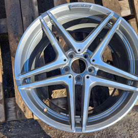 1x Alufelge 19 Zoll 9.5