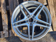 Laden Sie das Bild in den Galerie-Viewer, 1x Alufelge 19 Zoll 9.5" 5x112 56ET A2054012000 Mercedes-Benz A205 Rim Wheel FEL1915399184bb