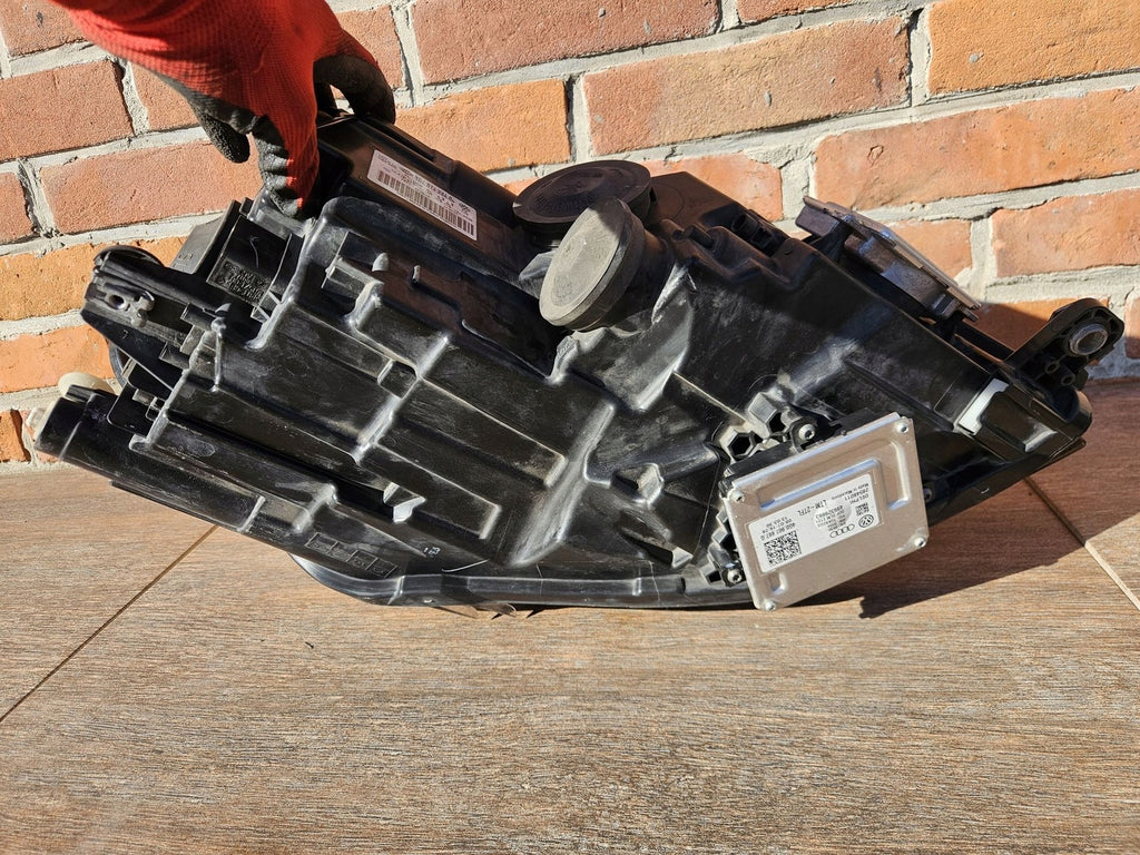 Frontscheinwerfer VW Caddy IV 2K1941031A Xenon Ein Stück (Rechts oder Links) SCH9739793193wi