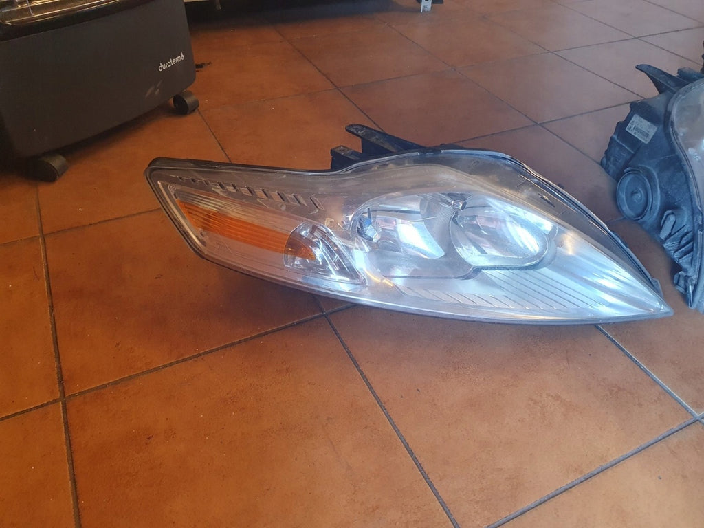 Frontscheinwerfer Ford Mondeo Rechts Scheinwerfer Headlight