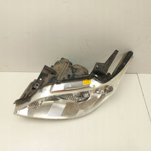 Laden Sie das Bild in den Galerie-Viewer, Frontscheinwerfer Mazda Mpv P3814L 10188 Links Scheinwerfer Headlight SCH9420851401vh