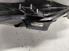 Laden Sie das Bild in den Galerie-Viewer, Frontscheinwerfer Renault 260609504R Links Scheinwerfer Headlight SCH3533148685ja