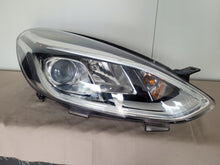 Laden Sie das Bild in den Galerie-Viewer, Frontscheinwerfer Ford Fiesta I Rechts Scheinwerfer Headlight SCH5993688137wp